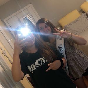 Meet your Posher, Kendall